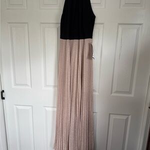 Elegant Black and Pink Pleated Dress